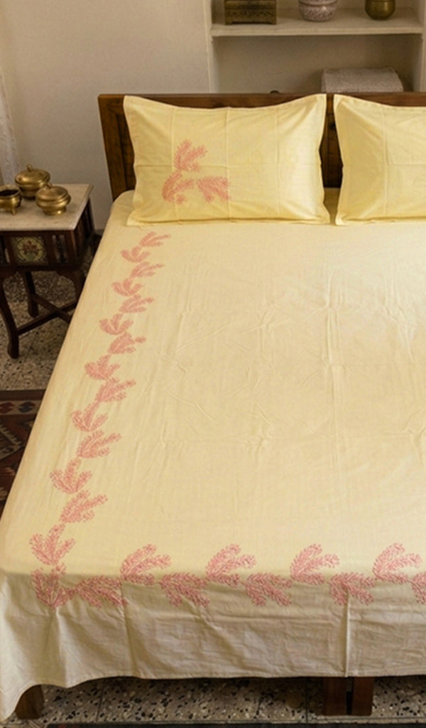 Lakhnavi Handcrafted Cotton Chikankari Bedsheet Set - HONC031718