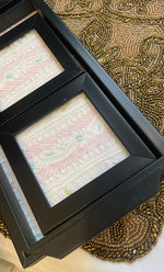 将图像加载到图库查看器中， Handcrafted Chikankari Tray with Two Coasters – Wooden Frame - HONC0310961
