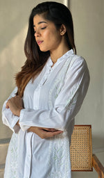 Load image into Gallery viewer, Women&#39;s Lakhnavi Handcrafted Cotton Chikankari Top - HONC0297840
