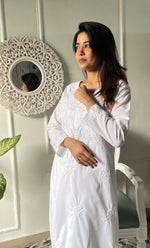 将图像加载到图库查看器中， Women's Lucknowi Handcrafted Cotton Chikankari Kurti - HONC0330732