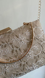 将图像加载到图库查看器中， Beige Chikankari Embroidered Clutch - HONC0377323