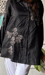 将图像加载到图库查看器中， Arohi Women&#39;s Lakhnavi Handcrafted Pure Manglore silk top with fine Chikankari - HONC0294572
