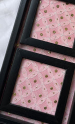 将图像加载到图库查看器中， Handcrafted Chikankari Tray with Two Coasters – Wooden Frame - HONC0295553
