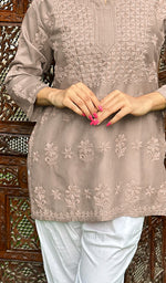 Load image into Gallery viewer, Hania Women's Lakhnavi Handcrafted Chanderi Silk Chikankari Top - HONC0383280