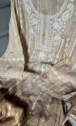 将图像加载到图库查看器中， Izna Women&#39;s Lakhnavi Handcrafted Mul Chanderi Semi - Stitched Anarkali And Dupatta Set - HONC0302872
