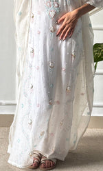 Load image into Gallery viewer, Rabia Women&#39;s Lucknowi Handcrafted Mul chanderi Chikankari Kaftan - HONC0313788
