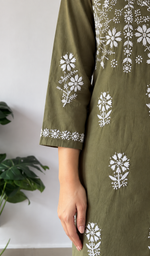 Mahek Women's Lucknowi Handcrafted Mul Cotton Chikankari KuRTI - HONC0110755
