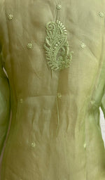 将图像加载到图库查看器中， Women&#39;s Lucknowi Handcrafted Green Organza Chikankari Kurti - NC069114
