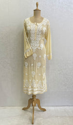 Load image into Gallery viewer, Women&#39;s Lakhnavi Handcrafted Crepe Chikankari Kurti - HONC0111648
