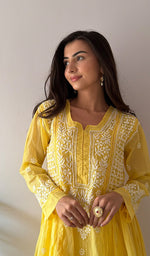 Load image into Gallery viewer, Fariah Women's Lucknowi Handcrafted Mul Chanderi Chikankari Kurti - HONC0264995