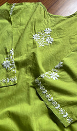Load image into Gallery viewer, Women&#39;s Lucknowi Handcrafted Cotton Chikankari Kurti - HONC0301041
