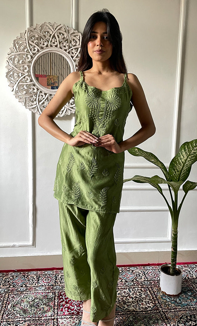 Amreena Women's Lakhnavi Handcrafted Chanderi Silk Chikankari Top And Pant Set - HONC0323051