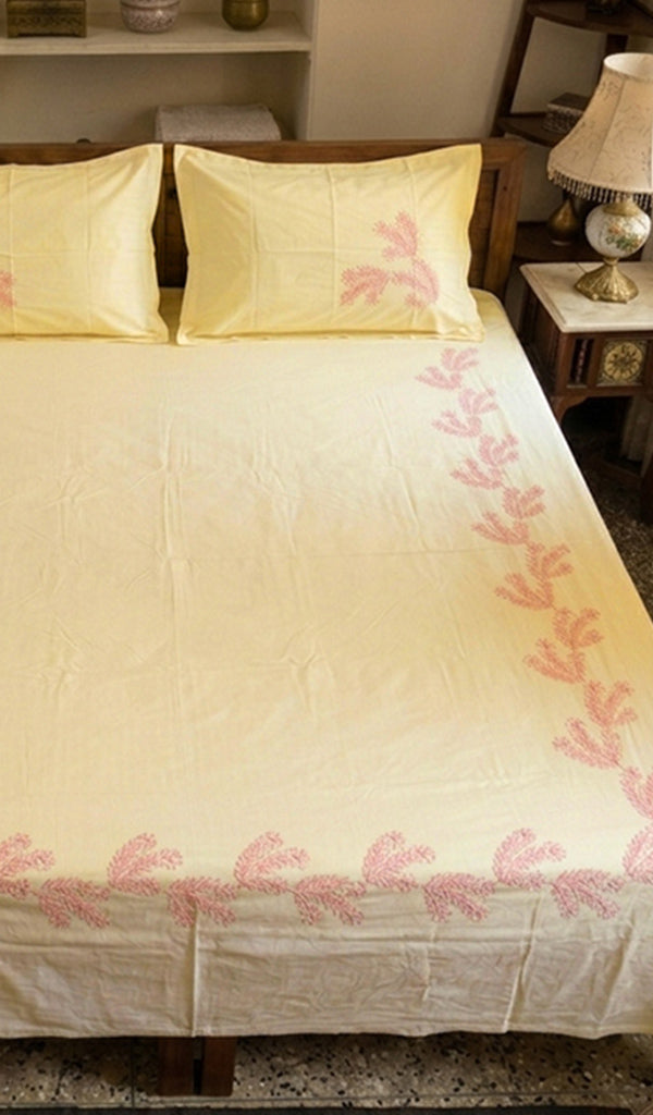 Lakhnavi Handcrafted Cotton Chikankari Bedsheet Set - HONC031718