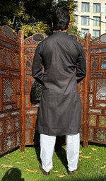 Load image into Gallery viewer, Men's Lucknowi Handcrafted Cotton Chikankari Kurta - HONC0341909