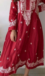 Load image into Gallery viewer, Fariah Women's Lucknowi Handcrafted Mul Chanderi Chikankari Kurti - HONC04497617