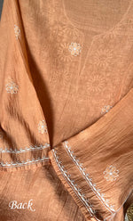 将图像加载到图库查看器中， Women&#39;s Lakhnavi Handcrafted Mul Chanderi Semi - Stitched Kurta And Dupatta Set - HONC0299238

