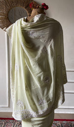 将图像加载到图库查看器中， Women's Lakhnavi Handcrafted Pure Silk Georgette Chikankari Saree - HONC0358685
