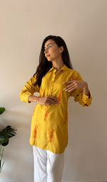 将图像加载到图库查看器中， Women's Lakhnavi Handcrafted Cotton Chikankari Top - HONC0325771