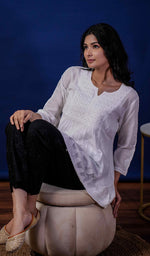 将图像加载到图库查看器中， Women&#39;s Lakhnavi Handcrafted Modal Cotton Chikankari Top - HONC0198209
