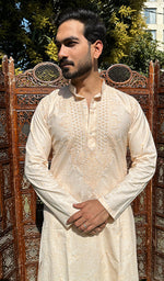 Load image into Gallery viewer, Men's Lucknowi Handcrafted Cotton Chikankari Kurta - HONC0329852