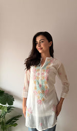 Load image into Gallery viewer, Sophia Women's Lakhnavi Handcrafted Mul Chanderi Chikankari Top - HONC0372931