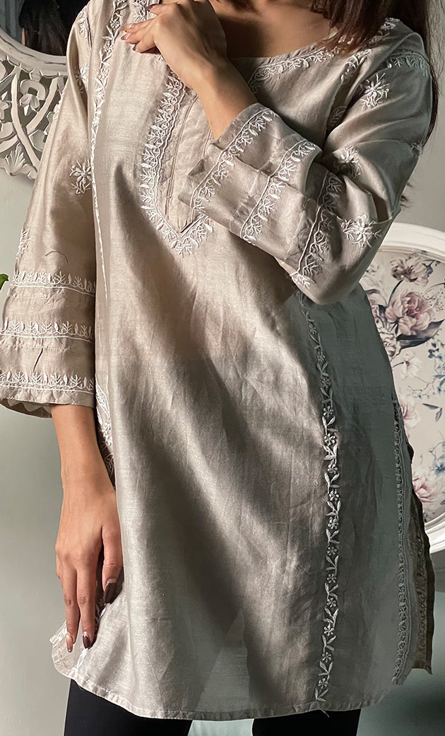 Women's Lakhnavi Handcrafted Mul Chanderi  Chikankari Top - HONC0329095