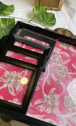 Load image into Gallery viewer, Chikankari Tray with Four Coasters - HONCO295534
