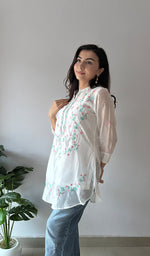 Load image into Gallery viewer, Sophia Women's Lakhnavi Handcrafted Mul Chanderi Chikankari Top - HONC0372965