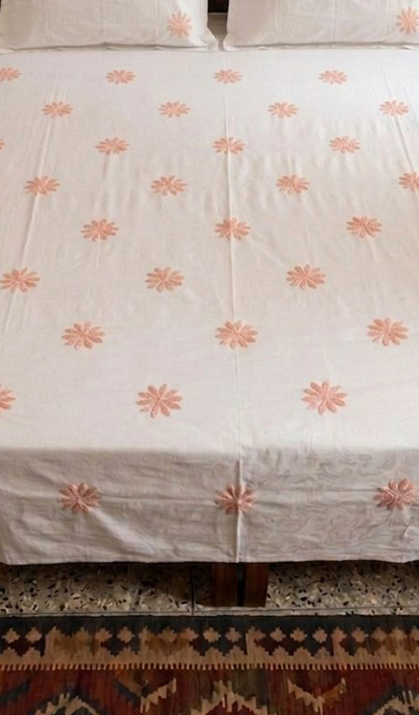 Lakhnavi Handcrafted Cotton Chikankari Bedsheet Set - HONC0373291