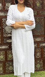 Load image into Gallery viewer, Hinaya Women&#39;s Lakhnavi Handcrafted Rayon Chikankari Kurti - HONC0153613
