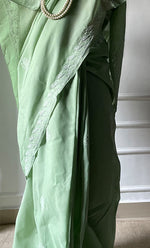 将图像加载到图库查看器中， Women&#39;s Lakhnavi Handcrafted Cotton Chikankari Saree - HONC0320896
