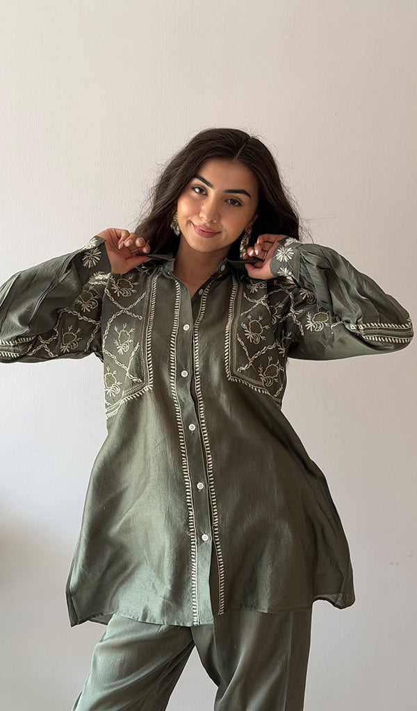 Women's Lakhnavi Handcrafted Chanderi Silk Chikankari Top And Pant Set - HONC0379821