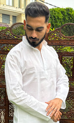 Load image into Gallery viewer, Men&#39;s Lucknowi Handcrafted Cotton Chikankari Kurta - HONC0325971
