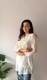 Load image into Gallery viewer, Sophia Women's Lakhnavi Handcrafted Mul Chanderi Chikankari Top - HONC0372942