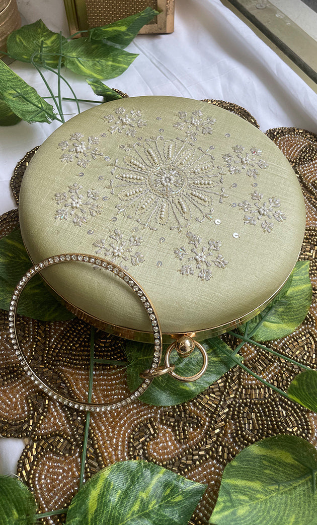 Elegant Floral Chikankari Handle Clutch - HONC0313580