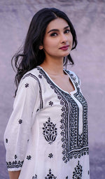 将图像加载到图库查看器中， Shifa Women&#39;s Lakhnavi Handcrafted Modal Cotton Chikankari Kurta And Palazzo Set - HONC0205167
