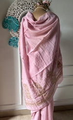 将图像加载到图库查看器中， Women&#39;s Lakhnavi Handcrafted Mul Chanderi Chikankari Saree - HONC0312049
