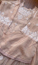 Load image into Gallery viewer, Fariah Women&#39;s Lucknowi Handcrafted Mul Chanderi Chikankari Kurti - HONC0243550
