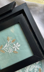 将图像加载到图库查看器中， Handcrafted Chikankari Tray with Two Coasters – Wooden Frame - HONC0313526
