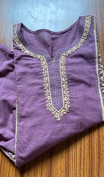 Load image into Gallery viewer, Meerab Women&#39;s Lucknowi Handcrafted Cotton Chikankari Kurti - HONC0300998
