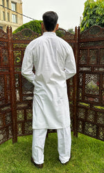 Load image into Gallery viewer, Men&#39;s Lucknowi Handcrafted Cotton Chikankari Kurta - HONC0315299
