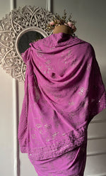 将图像加载到图库查看器中， Women&#39;s Lakhnavi Handcrafted Pure Silk Georgette Chikankari Saree - HONC0314640
