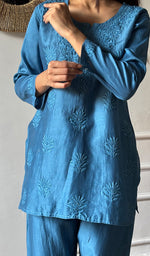 Load image into Gallery viewer, Riddhi Women's Lakhnavi Handcrafted Chanderi Silk Chikankari Top And Pant Set - HONC0360723