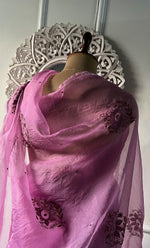 将图像加载到图库查看器中， Women's Lucknowi Handcrafted Pure Organza Silk Chikankari Saree - HONC0321773