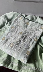 将图像加载到图库查看器中， Izna Women&#39;s Lakhnavi Handcrafted Mul Chanderi Semi - Stitched Anarkali And Dupatta Set - HONC0302878
