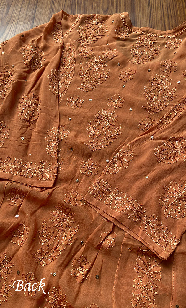 Lucknowi Chikankari kurtas