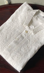 Load image into Gallery viewer, Men&#39;s Lucknowi Handcrafted Cotton Chikankari Kurta - HONC0295792
