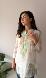 Load image into Gallery viewer, Sophia Women's Lakhnavi Handcrafted Mul Chanderi Chikankari Top - HONC0372942