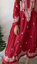 Load image into Gallery viewer, Fariah Women's Lucknowi Handcrafted Mul Chanderi Chikankari Kurti - HONC04497617