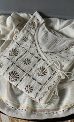 将图像加载到图库查看器中， Women&#39;s Lakhnavi Handcrafted Mul Chanderi Semi - Stitched Kurta And Dupatta Set - HONC0295375
